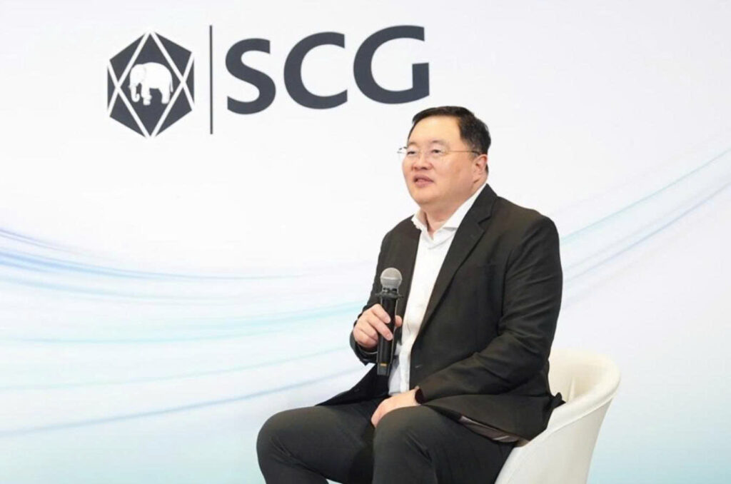Thammasak Sethaudom, President and CEO of SCG shared that SCG shares the corporate’s strategy for efficiency, innovation, and green growth to drive stable performance.